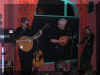 Dirty Linen-w7.jpg (53260 octets)